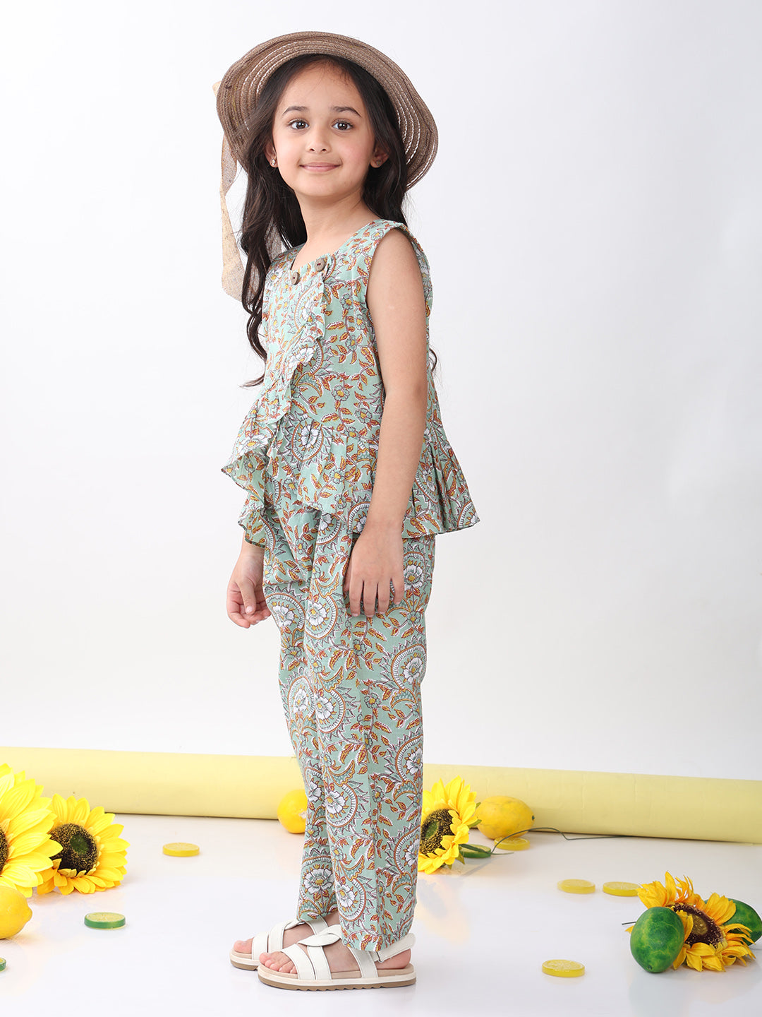 Green sleeveless floral jaal printed top and pant