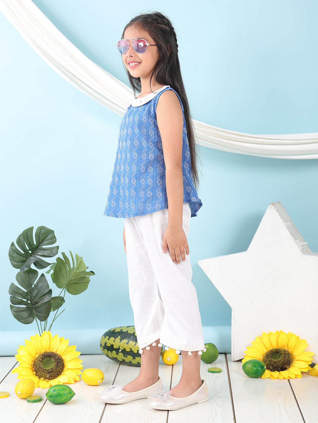 Blue sleeveless katha Top with white pant