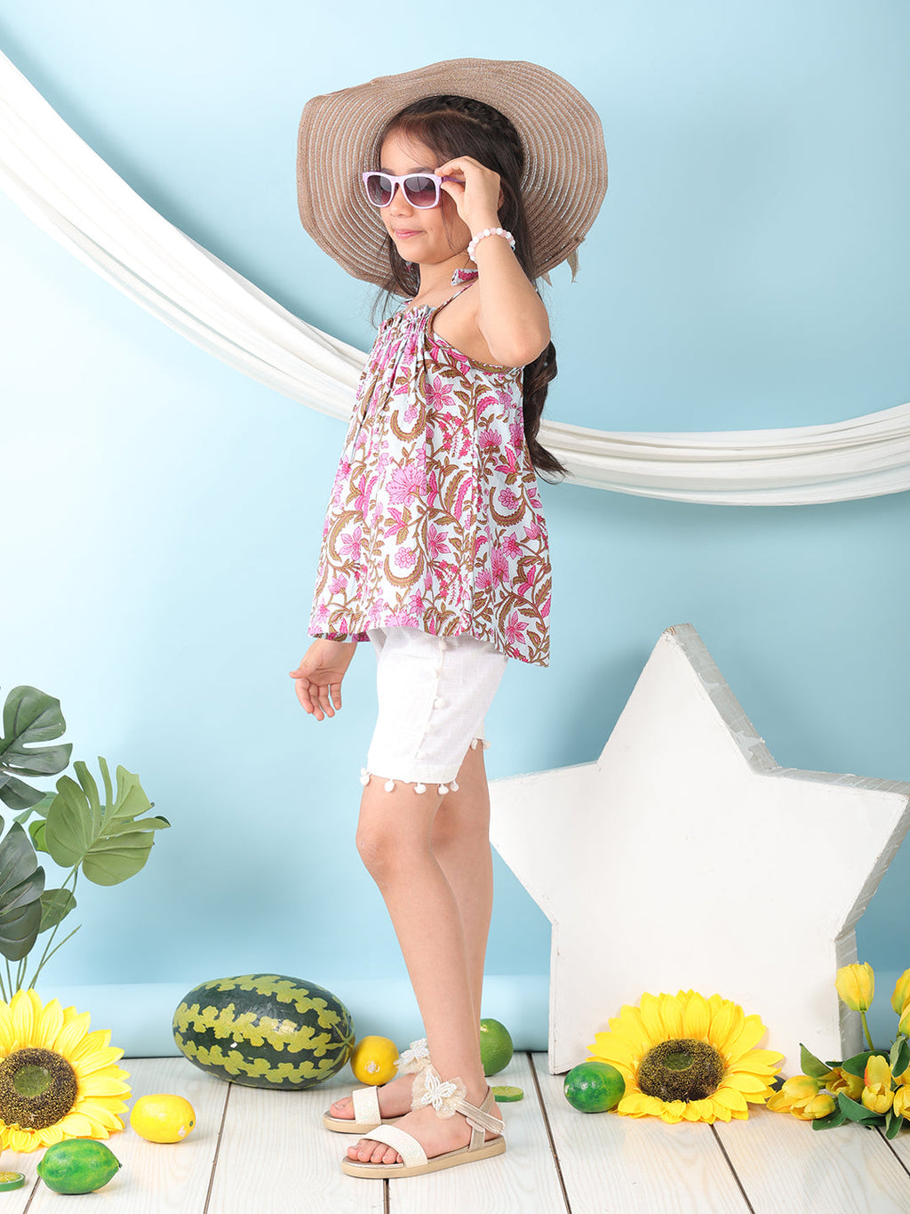 Pink sleeveless Top with white short pant