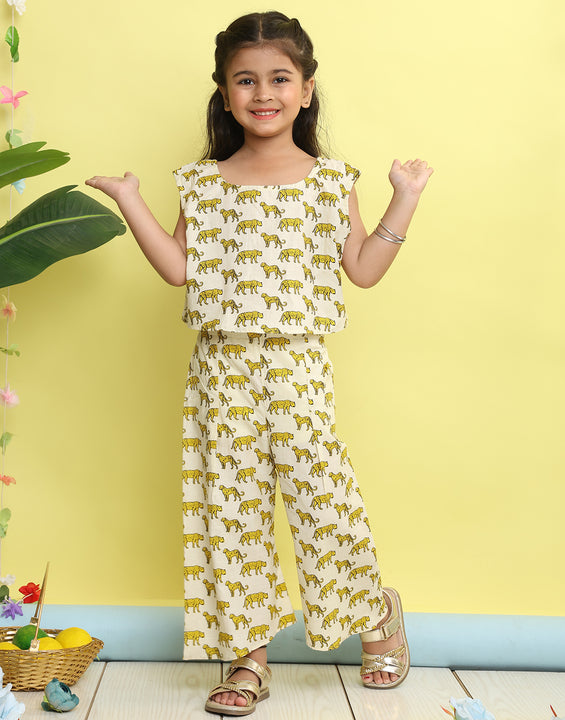 White cotton tiger printed cord set