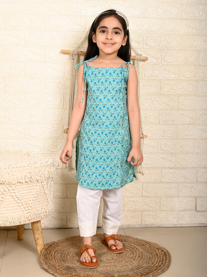 Blue Sleeveless kurti Set