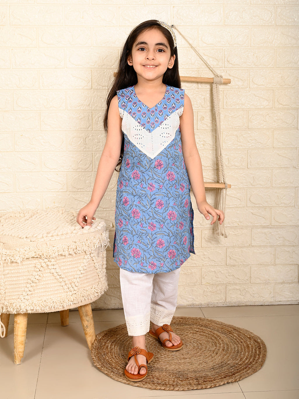 Blue & Pink Sleeveless Kurti Set