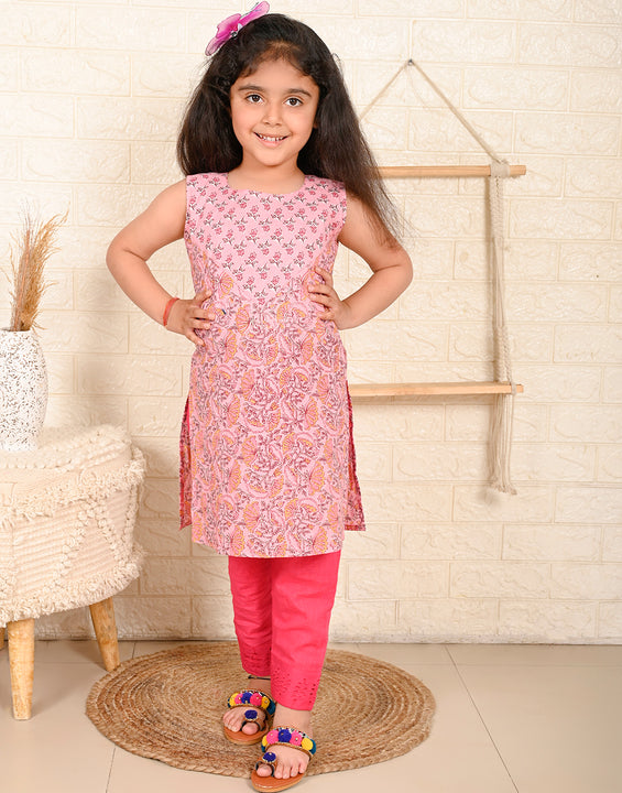 Pink Sleeveless Kurti Set