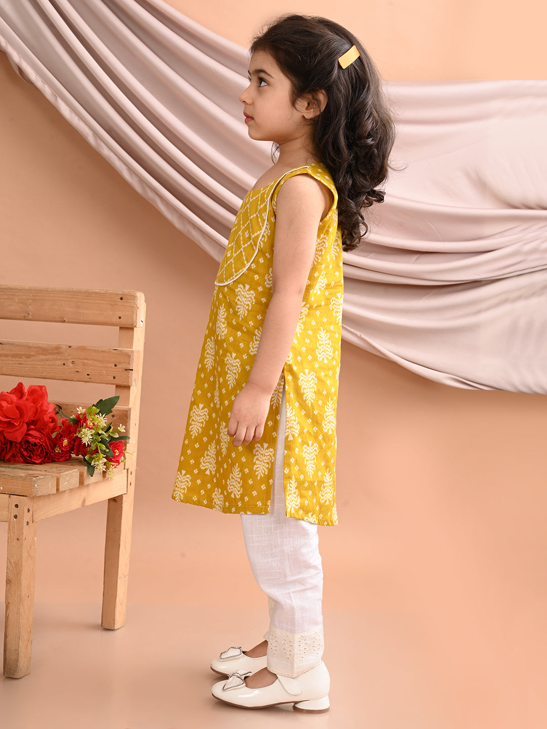 Yellow Sleeveless Floral Printed Kurti with White Pant