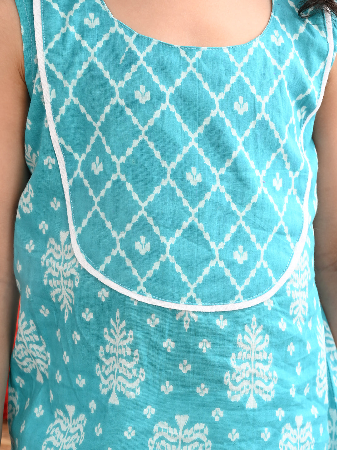 Blue Sleeveless Floral Printed Kurti with White Pant
