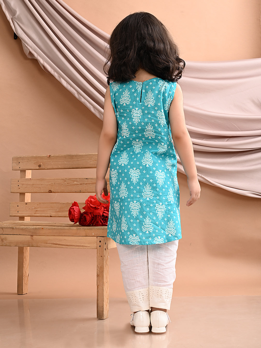 Blue Sleeveless Floral Printed Kurti with White Pant