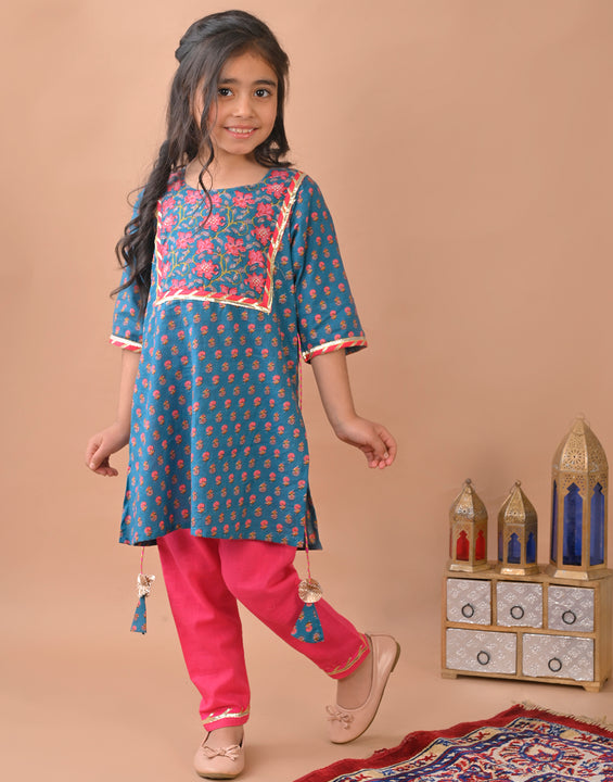 Blue kurti  paired with Pink Plazo pant