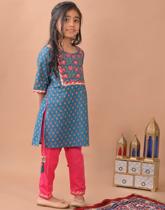 Blue kurti  paired with Pink Plazo pant