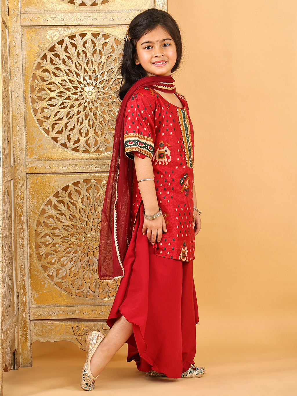 Red Patola printed 3/4 Skeeves kurti with flair pant and dupatta