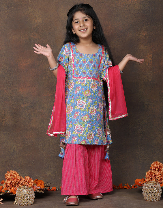 Blue 3/4 sleeves printed Kurti with Pink sharara pant and dupatta