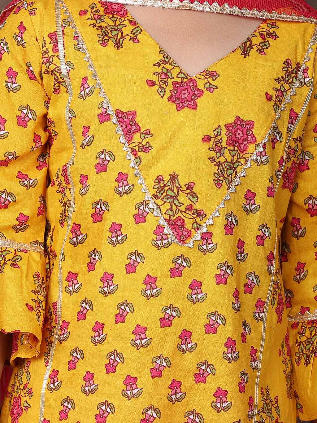Yellow 3/4 sleeves printed Kurti with Pink sharara pant and dupatta