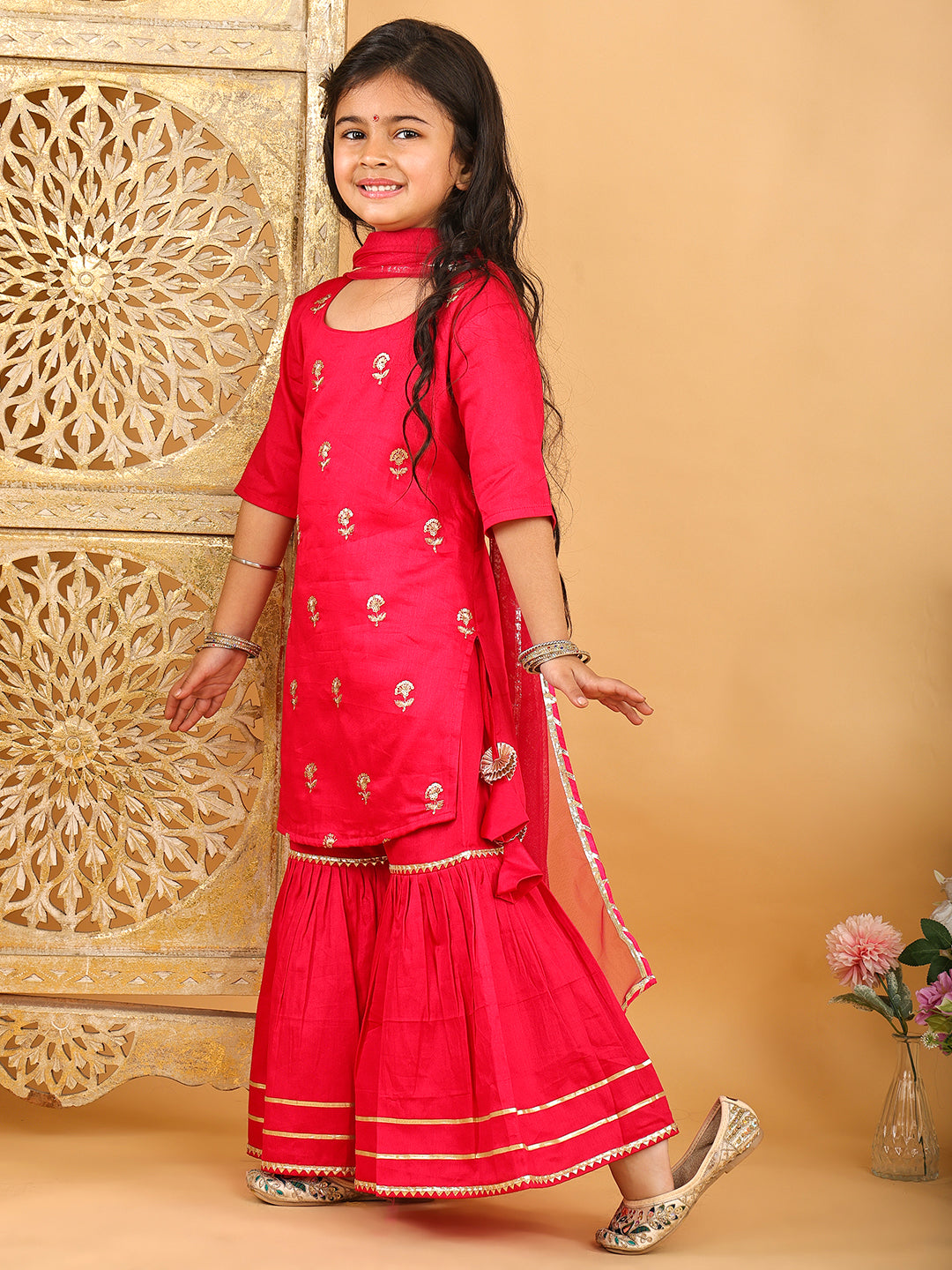 Pink embroidered 3/4 Skeeves kurti with sharara and dupatta