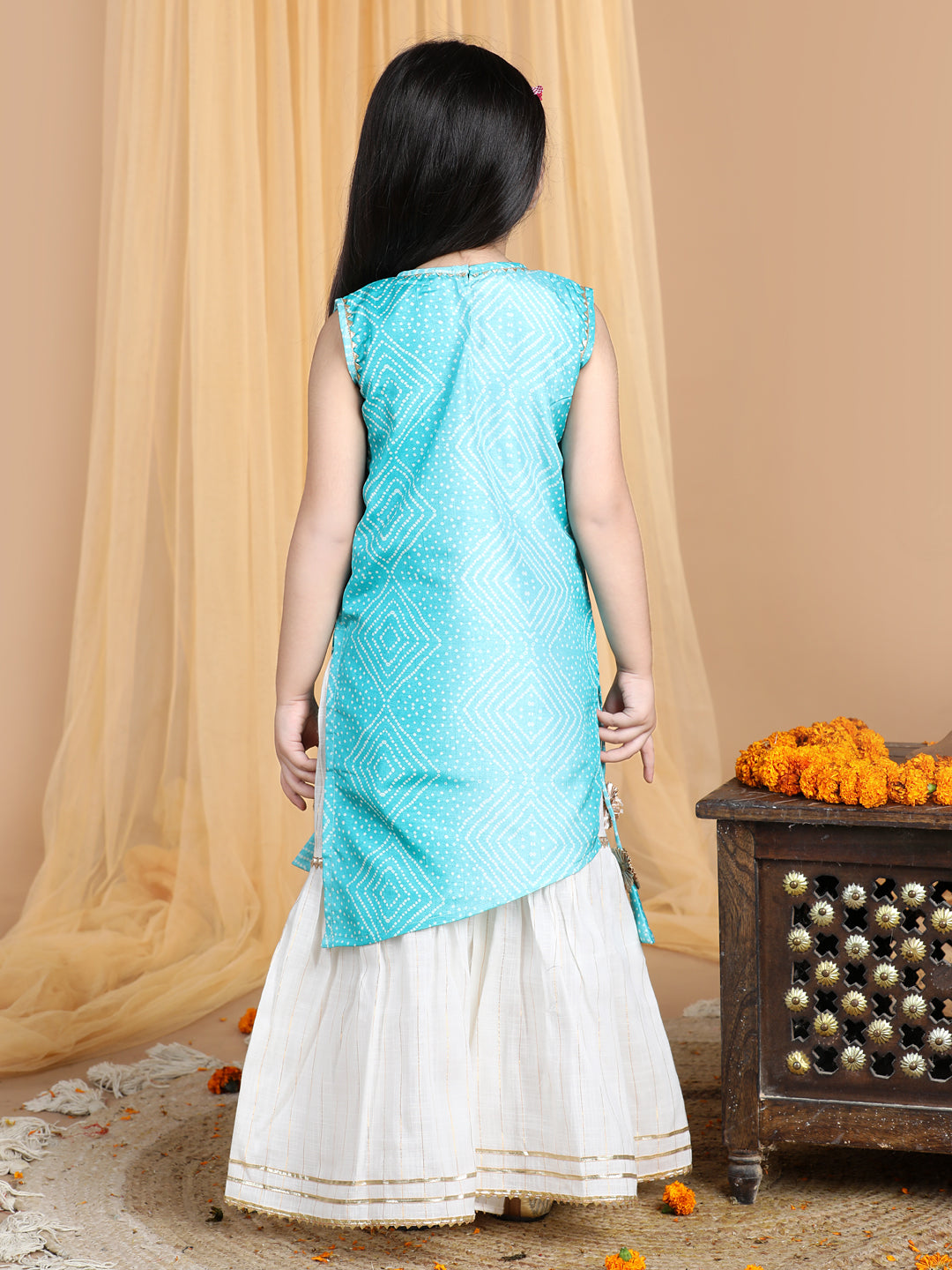 Blue bandej Kurti paried with Sharara pant