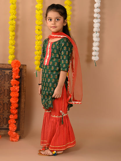 Green kurti with Red Plazo pant and dupatta