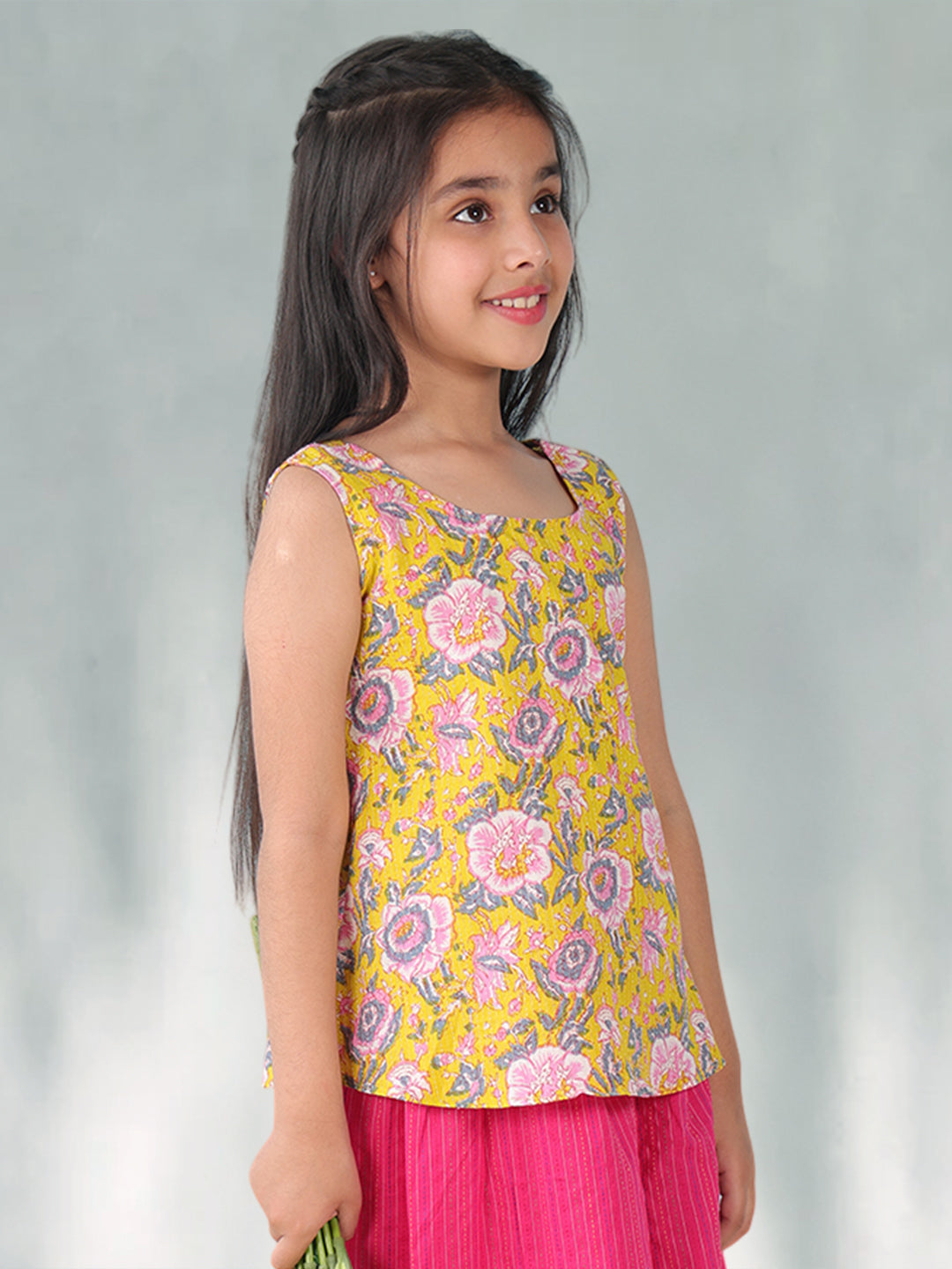 Yellow floral printed  sleeveless Short Top