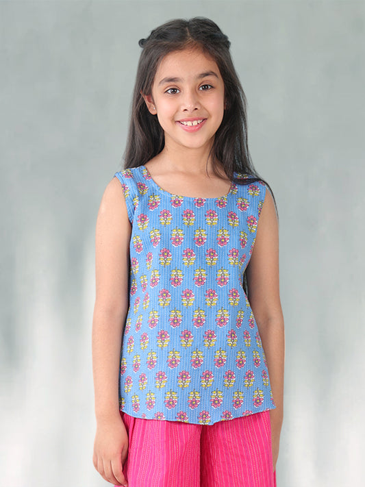 Blue  floral printed  sleeveless Short Top