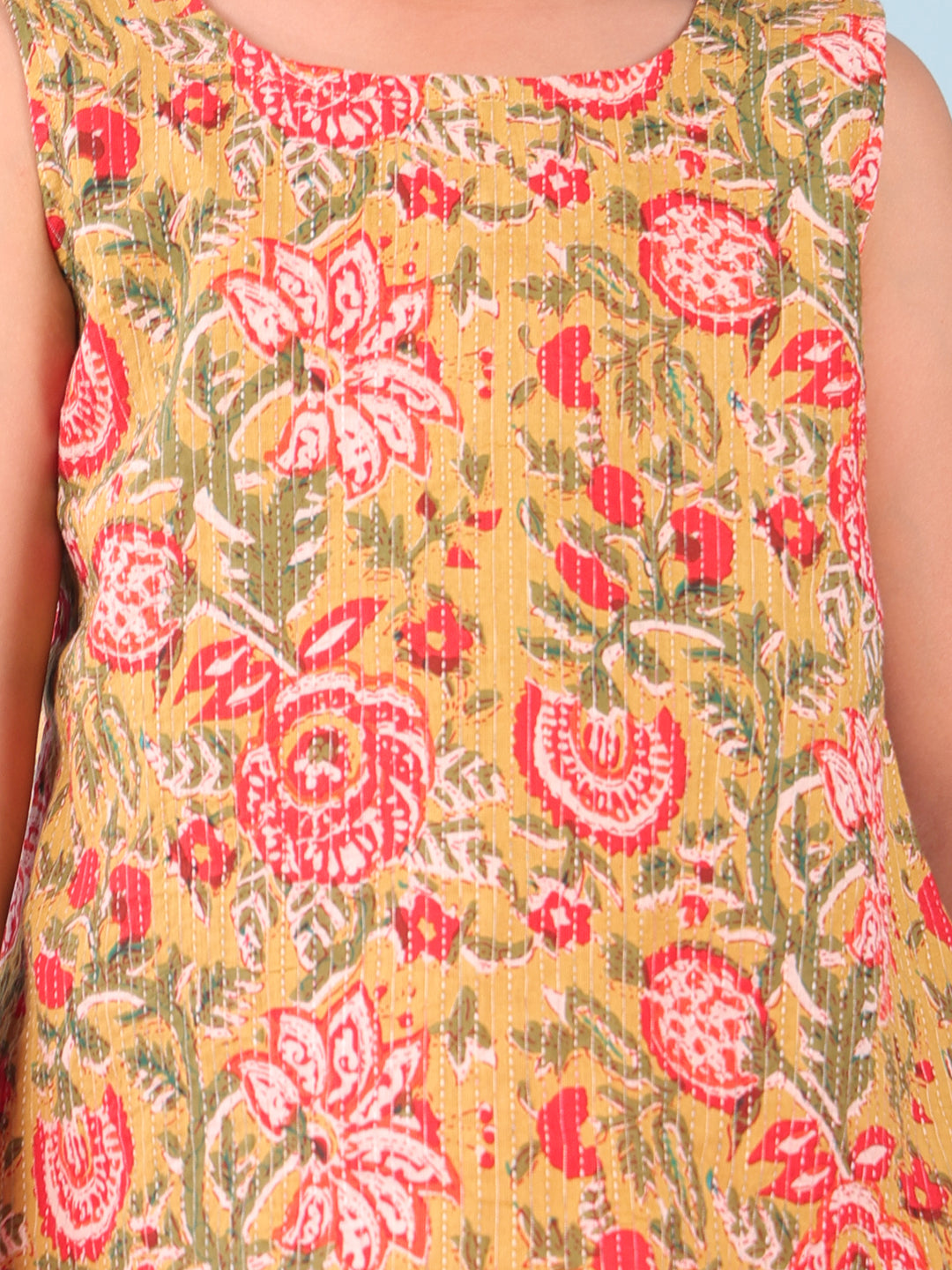 Green floral printed  sleeveless Short Top