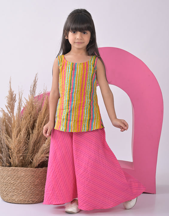 Printed Kurti paried with Pink plazo