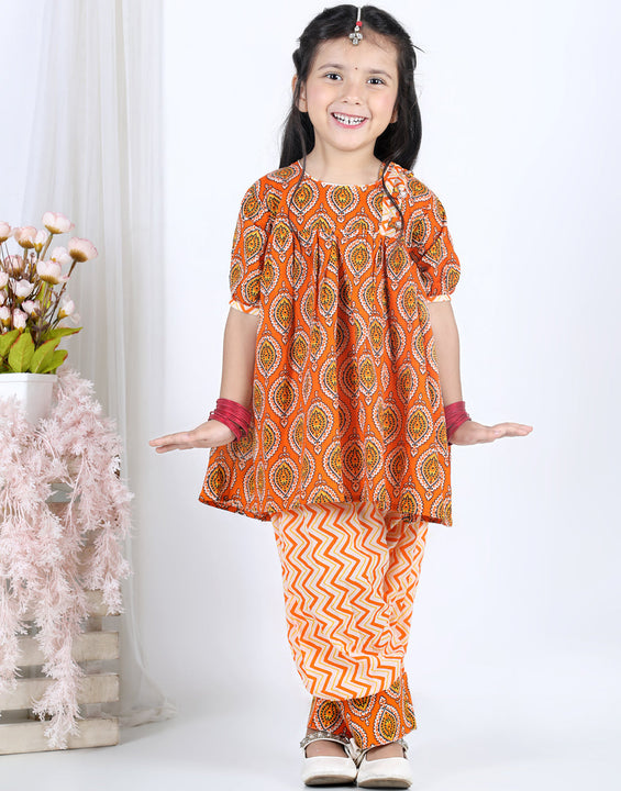 Half Sleeves Printed Ethnic Kurta With Salwar